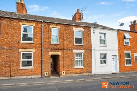Sidney Street, Grantham, NG31