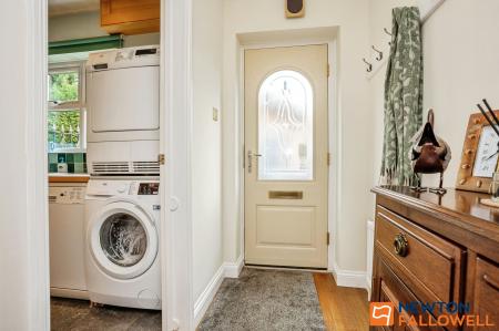 3 bedroom Detached bungalow for sale in Birmingham Close, Grantham, NG31
