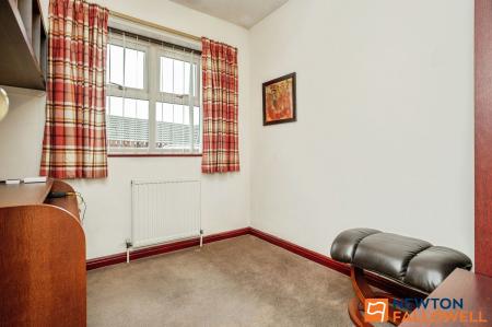 3 bedroom Detached bungalow for sale in Birmingham Close, Grantham, NG31