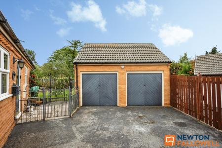 3 bedroom Detached bungalow for sale in Birmingham Close, Grantham, NG31