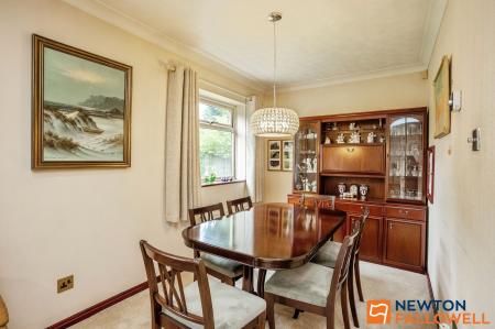 3 bedroom Detached bungalow for sale in Birmingham Close, Grantham, NG31