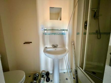 3 bedroom End of terrace house for sale in Dexter Avenue, Grantham, NG31