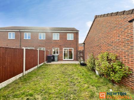 3 bedroom End of terrace house for sale in Dexter Avenue, Grantham, NG31