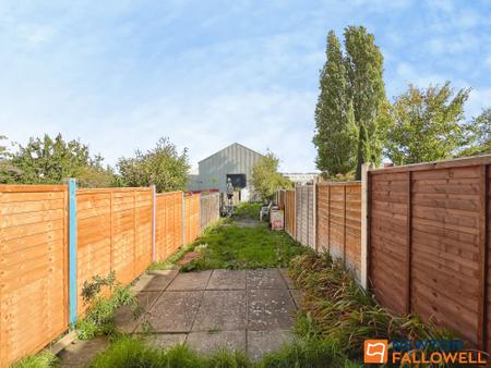 2 bedroom Terraced House for sale in Westbourne Place, Grantham, NG31