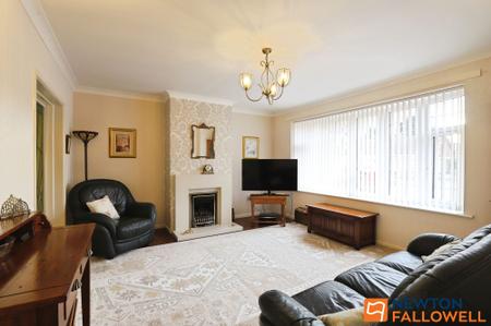 3 bedroom Detached bungalow for sale in Highcliffe Road, Grantham, NG31