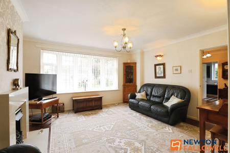 3 bedroom Detached bungalow for sale in Highcliffe Road, Grantham, NG31