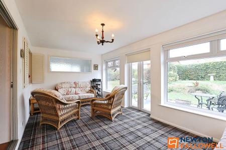 3 bedroom Detached bungalow for sale in Highcliffe Road, Grantham, NG31