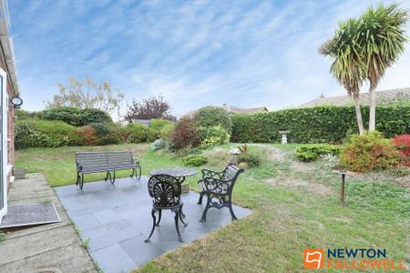 3 bedroom Detached bungalow for sale in Highcliffe Road, Grantham, NG31