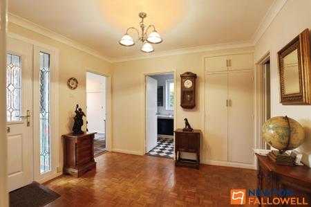 3 bedroom Detached bungalow for sale in Highcliffe Road, Grantham, NG31