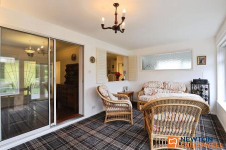 3 bedroom Detached bungalow for sale in Highcliffe Road, Grantham, NG31