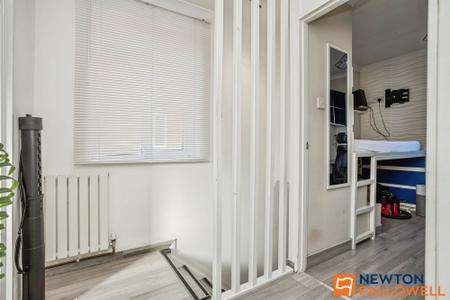 3 bedroom Semi-detached house for sale in Elliot Close, Grantham, NG31