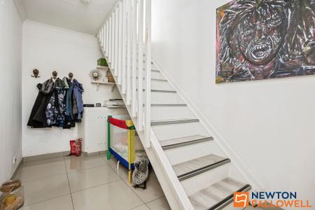 3 bedroom Semi-detached house for sale in Elliot Close, Grantham, NG31