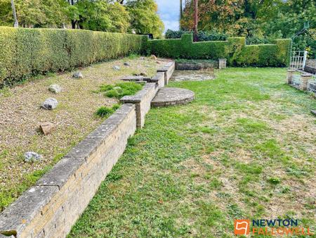 2 bedroom Detached bungalow for sale in High Street, Ropsley, NG33