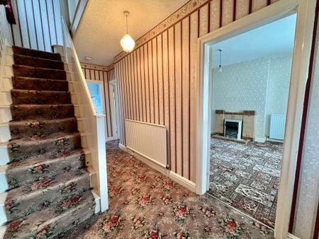 3 bedroom Semi-detached house for sale in Hill Avenue, Grantham, NG31