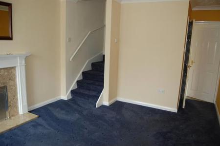 2 bedroom Semi-detached house to let in Campbell Close, Grantham, NG31