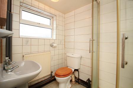 3 bedroom Semi-detached house for sale in Abbey Lane, Leicester, LE4