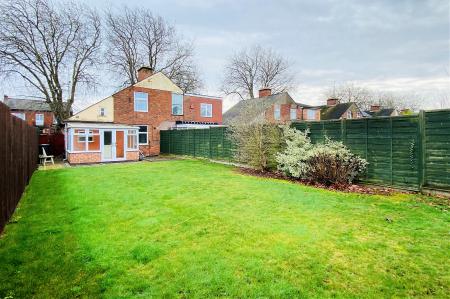 3 bedroom Semi-detached house for sale in Abbey Lane, Leicester, LE4