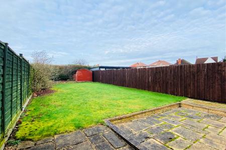 3 bedroom Semi-detached house for sale in Abbey Lane, Leicester, LE4