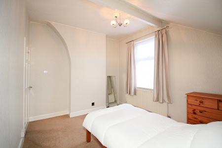 3 bedroom Semi-detached house for sale in Abbey Lane, Leicester, LE4