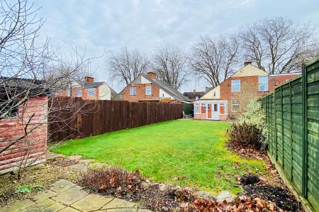 3 bedroom Semi-detached house for sale in Abbey Lane, Leicester, LE4