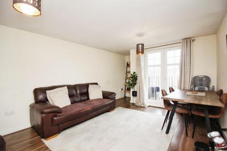 2 bedroom Apartment for sale in Manor House, Montvale Gardens, Leicester, LE4