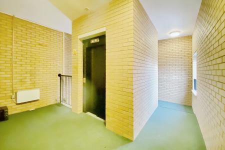 2 bedroom Apartment for sale in Manor House, Montvale Gardens, Leicester, LE4