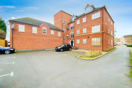 2 bedroom Apartment for sale in Manor House, Montvale Gardens, Leicester, LE4