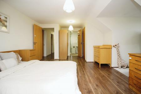 2 bedroom Apartment for sale in Manor House, Montvale Gardens, Leicester, LE4