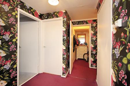 2 bedroom Flat for sale in Aikman Avenue, New Parks, Leicester, LE3