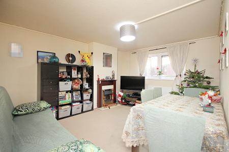 2 bedroom Flat for sale in Aikman Avenue, New Parks, Leicester, LE3