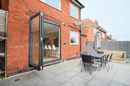 3 bedroom Detached house for sale in Ainsdale Road, Western Park, LE3