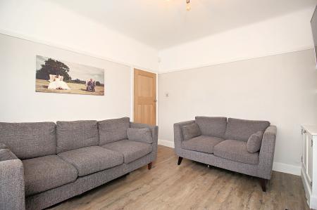 3 bedroom Detached house for sale in Ainsdale Road, Western Park, LE3