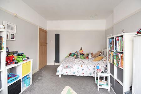 3 bedroom Detached house for sale in Ainsdale Road, Western Park, LE3