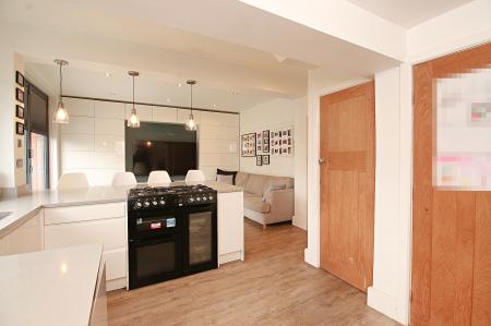 3 bedroom Detached house for sale in Ainsdale Road, Western Park, LE3