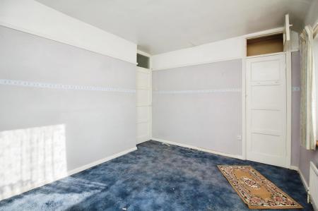 3 bedroom Semi-detached house for sale in Amhurst Close, New Parks, LE3