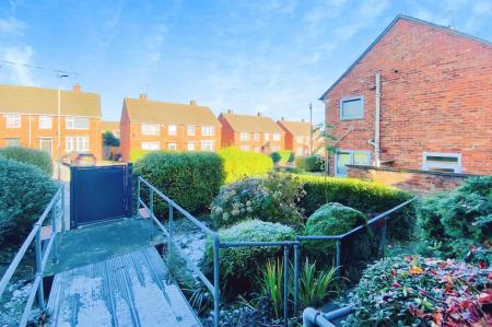 3 bedroom Semi-detached house for sale in Amhurst Close, New Parks, LE3