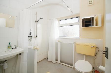 3 bedroom Semi-detached house for sale in Amhurst Close, New Parks, LE3