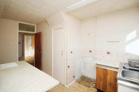 3 bedroom Semi-detached house for sale in Amhurst Close, New Parks, LE3