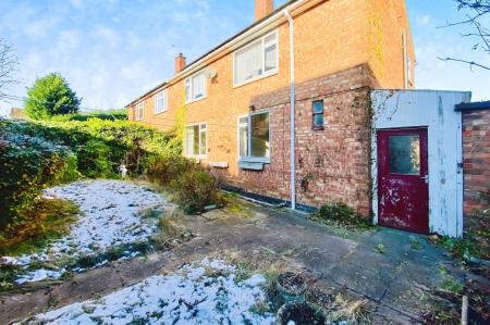 3 bedroom Semi-detached house for sale in Amhurst Close, New Parks, LE3