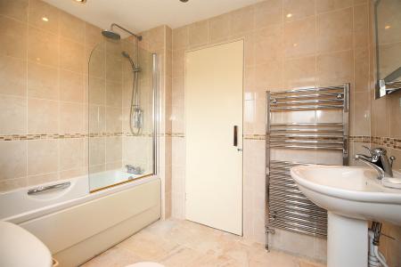 5 bedroom Detached house for sale in Armson Avenue, Kirby Muxloe, LE9