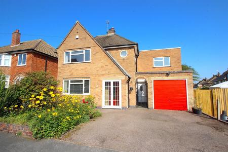 5 bedroom Detached house for sale in Armson Avenue, Kirby Muxloe, LE9