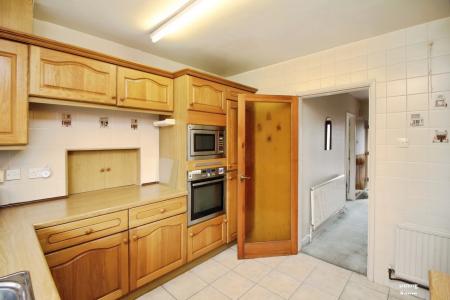 4 bedroom Detached house for sale in Arnolds Crescent, Newbold Verdon, LE9