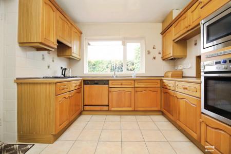 4 bedroom Detached house for sale in Arnolds Crescent, Newbold Verdon, LE9