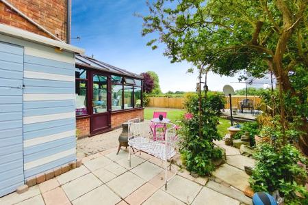 4 bedroom Detached house for sale in Arnolds Crescent, Newbold Verdon, LE9