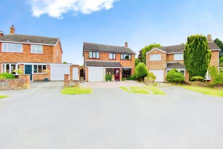 4 bedroom Detached house for sale in Arnolds Crescent, Newbold Verdon, LE9