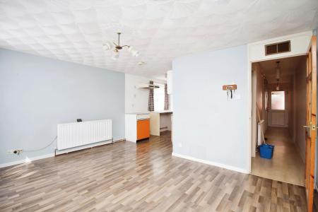 1 bedroom Flat for sale in Ashleigh Gardens, Ashleigh Road, Off Narborough Road, LE3