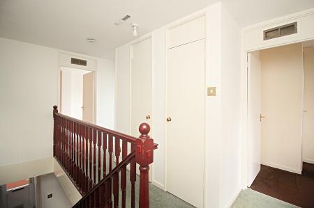 3 bedroom Apartment for sale in Ashleigh Gardens, Ashleigh Road, Off Narborough Road, LE3