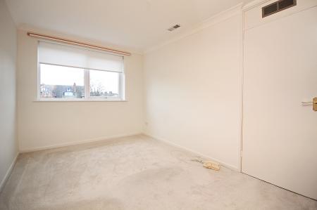 3 bedroom Apartment for sale in Ashleigh Gardens, Ashleigh Road, Off Narborough Road, LE3