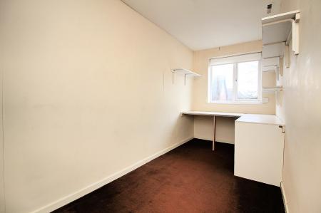 3 bedroom Apartment for sale in Ashleigh Gardens, Ashleigh Road, Off Narborough Road, LE3
