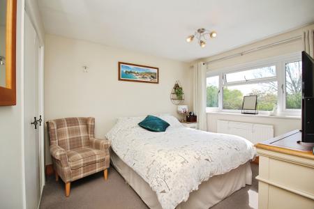 3 bedroom Terraced House for sale in Ashlyns Rise, Leicester, LE3